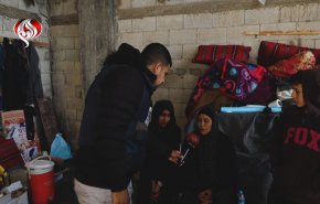 مراسل العالم يوثق حالة عائلة نازحة نجت بأعجوبة من قصف رفح