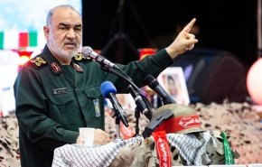 الحرس الثوري: اطلقنا بنجاح صاروخا باليستيا بعيد المدى من سفينة حربية + فيديو