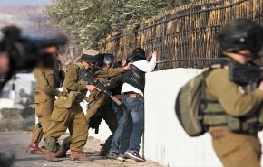 اعتقال ثمانية فلسطينيين من 'رام الله' و'البيرة' بينهم 3 أطفال