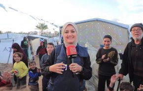 بالفيديو.. تزيين خيام النازحين الفلسطينيين لاستقبال شهر رمضان 