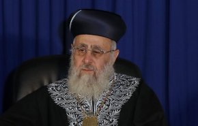 الحاخام الأكبر في إسرائيل: إن أجبرنا نتنياهو على التجنيد فسنغادر جميعا إلى خارج البلاد
