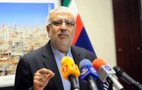 وزير النفط: الحظر لم یوقف تطور صناعة النفط