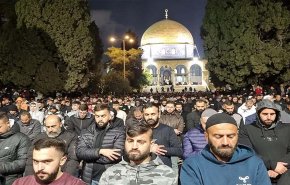  70 ألفا صلّوا العشاء والتراويح بالمسجد الأقصى المبارك
