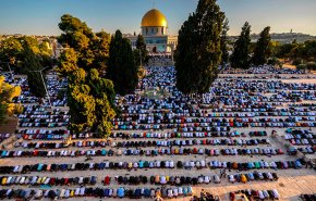 فيديو خاص: حضور غير مسبوق للمصلين في الاقصى رغم اجراءات الاحتلال 