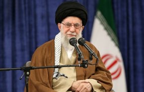 آية الله خامنئي: ندافع عن المقاومة وفصائلها ونؤيدها لكن القرار لهم