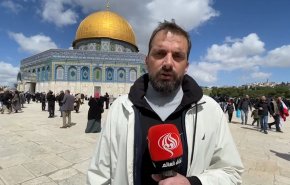 شاهد.. الفلسطينيون يناصرون الأقصى رغم قيود الاحتلال