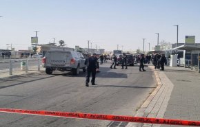 إصابة ضابط إسرائيلي بعملية طعن في بئر السبع جنوبي فلسطين المحتلة 