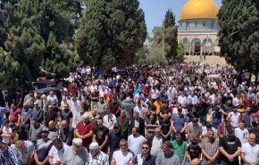 أكثر من 60 ألف مصل يؤدون صلاة عيد الفطر في الأقصى