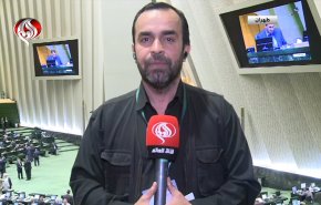 نواب البرلمان الايراني يرددون شعار الموت لإسرائيل