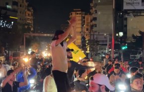 شاهد.. احتفالات شعبية واسعة تعم انحاء ايران والمنطقة