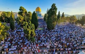 50 ألف مصل يؤدون صلاة الجمعة في الأقصى