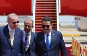 20 مذكرة تفاهم على الأجندة..  اردوغان يصل بغداد بعد غياب لـ13عاما 
