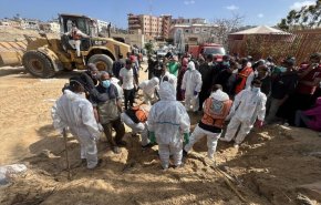 خلال 3 أيام: انتشال جثامين 318 شهیدا من 3 مقابر جماعية بخانيونس
