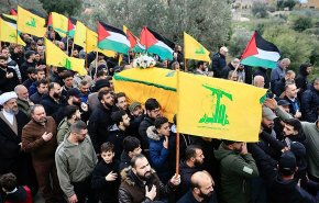 شاهد.. الغزيون يُحَيُّون مقاومة لبنان الإسلامية والسيد نصرالله