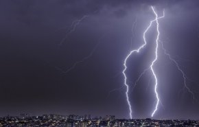 مصرع أكثر من 55 شخصا في جنوب البرازيل بسبب الأمطار الغزيرة 