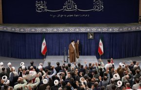 قائد الثورة الاسلامية: حج هذا العام هو حج البراءة