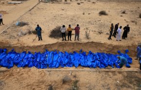 شاهد.. العثور على مقبرة جماعية ثالثة في مجمع الشفاء الطبي شمالي غزة