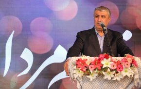 إسلامي: الأعداء اکتفوا بالتظاهر بإلغاء العقوبات في الاتفاق النووي