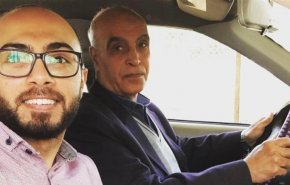 والد وإبنه.. إستشهاد طبيبين بعد قصف صهيوني وسط غزة
