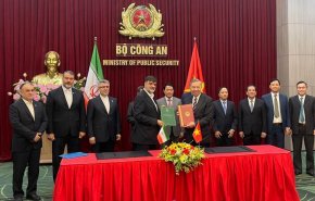 إيران وفيتنام توقعان اتفاقية تعاون بين أجهزة الشرطة