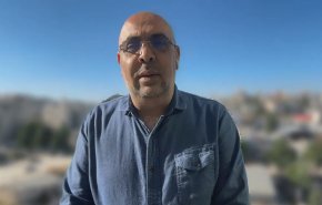فيديو خاص: لافتات متظاهري رام الله، ماذا كتب عليها؟!!