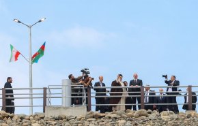 رئيسا ايران واذربيجان يتفقدان سد 