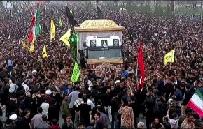 طوفان بشري مليوني في شوارع قم المقدسة وفاء للرئيس الشهيد