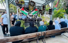 فرحة العيد تبدلت لحداد.. الفلسطينيون وسط قبور شهدائهم في أول أيام الأضحى
