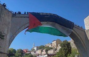 التضامن مع ضحايا الإبادة الجماعية في البوسنة وفلسطين