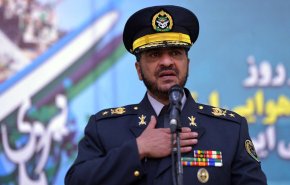 الجيش الإيراني يفتتح مركزا متطورا للحرب الالکترونية شرقي البلاد
