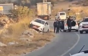 شاهد.. هلاك3 جنود لجيش الاحتلال بعملية إطلاق نار بالخليل
