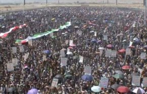 في 26 ساحة.. مسيرات حاشدة لليمنيين في صعدة نصرة لغزة
