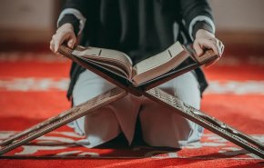 اجتياز امتحان تلاوة القرآن شرط التوظيف بمناصب في اقليم بهذا البلد