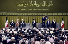 قائد الثورة يستقبل سفراء الدول الاسلامية وضيوف مؤتمر الوحدة الاسلامية