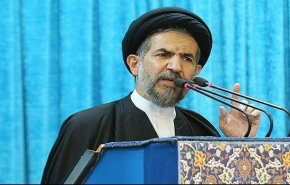 خطيب جمعة طهران: أمريكا تركز على الحرب الإعلامية والعمليات النفسية