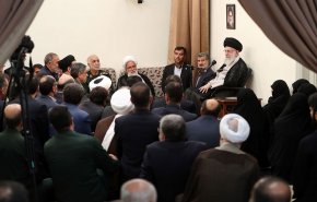 قائد الثورة:  مؤامرات العدو أصبحت اكثر تعقيدا وحرب اليوم حرب هجينة