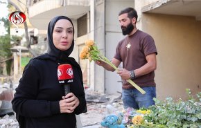 شاب لبناني يتحدى العدوان الإسرائيلي بصنع باقات الزهور+فيديو
