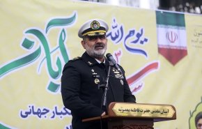 دریادار ایرانی: مقاومت سرمایه‌ای ماندگار در برابر ذات ضدبشری استکبار است
