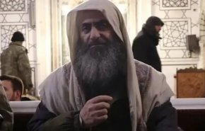 شاهد/مستشار الجولاني يدعو بالرحمة على قادة القاعدة وداعش! 

