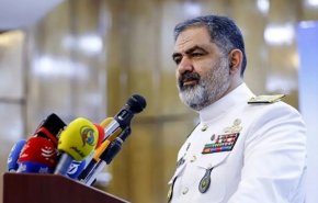 الادميرال ايراني: قادرون على صنع المعدات البحرية المعقدة جدا