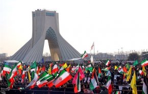 البيان الختامي لمسيرات انتصار الثورة : التفاوض مع أمريكا أمر غير مشرف