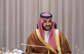 اتصال هاتفي بين وزير الدفاع السعودي ونظيره الأمريكي.. ماذا دار بينهما؟
