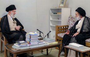 قائد الثورة يعزي بوفاة عميد أسرة الصدر السيد مستجابي