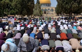40 ألفا صلوا الجمعة في المسجد الأقصى