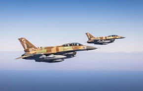 طيران الاحتلال تشن غارة استهدفت بلدة على الحدود اللبنانية السورية