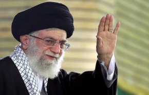 نداء قائد الثورة خلال مراسم تشييع الشهيدين نصر الله وصفي الدين
