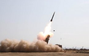منظومة الدفاع الجوي ’15 خرداد’ تسقط طائرة معادية في المناورة العسكرية