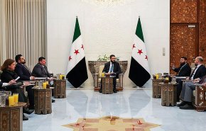 قفز متعجّل إلى 'الدستور الانتقالي': العدو يهدّد بغزو دمشق!