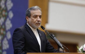 عراقجي يعلق على رسالة ترامب المزعومة
