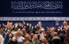 قائد الثورة يستقبل حشدا من الطلبة الجامعيين في لقاء رمضاني